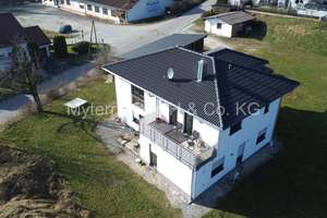 Modernes Mehrgenerationenhaus mit 3 Wohneinheiten & großem Grundstück in Alkofen – Die vollständige Adresse der Immobilie erhältst du vom Anbieter., 94474 Vilshofen an der Donau – Vorschaubild 4