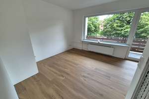 WG geeignet / Erstbezug nach Sanierung - 2 Zi mit Loggia in Uni-Nähe & Stellplatz zu vermieten! – 23562 Sankt Jürgen, Lübeck – Vorschaubild 5