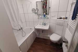 Großzügige 3-Zimmer-Eigentumswohnung mit zwei Balkonen in begehrter Lage von Düsseldorf-Bilk (Uni) – 40225 Bilk, Düsseldorf – Vorschaubild 10