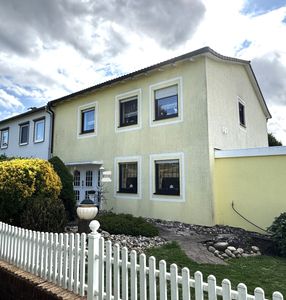 Sehr gepflegtes Reihenendhaus