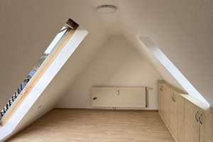 Alltagstaugliche 3-Zimmer-Maisonette-Wohnung in Hamburg Bramfeld – Die vollständige Adresse der Immobilie erhältst du vom Anbieter., 22177 Bramfeld, Hamburg – Vorschaubild 10