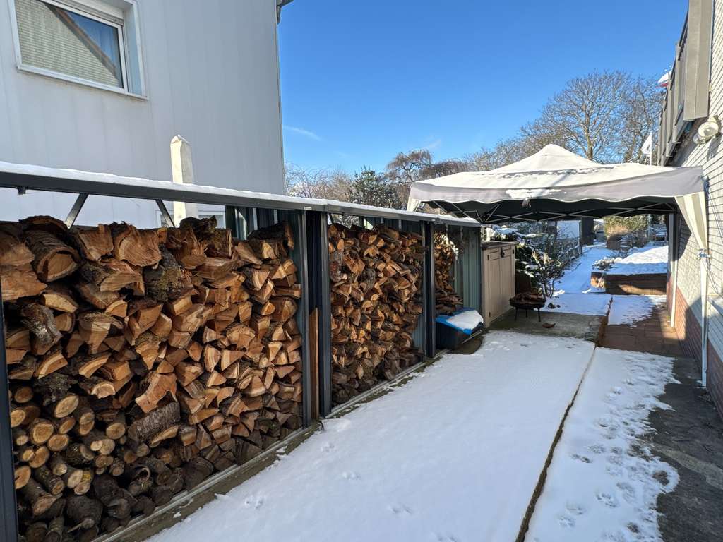 Immobilie in Mannheim - Gepflegtes Einfamilienhaus mit 6 Zimmern, großem Garten und Garage – Erbbaurecht bis 2056 - Bild 1