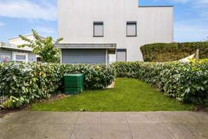 Bremen-Oberneuland: Einfamilien-Reihenhaus mit Dachterrasse und Carport – Die vollständige Adresse der Immobilie erhältst du vom Anbieter., 28355 Oberneuland, Bremen – Vorschaubild 2