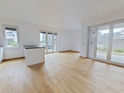 Gehobener Wohnkomfort in ruhiger Lage: Große 3-Zimmer-Neubauwohnung mit sonniger Terrasse und EBK