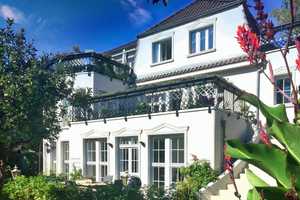 Traumhaftes Wohnen am Wasser:  Eindrucksvolle Villa mit drei Wohneinheiten – Berlin – Vorschaubild 2