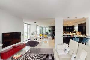 Moderne Eleganz: Einzigartige Traumvilla für anspruchsvolle Genießer – Die vollständige Adresse der Immobilie erhältst du vom Anbieter., 81247 Obermenzing, München – Vorschaubild 5