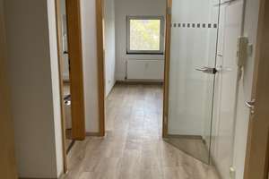 Attraktive 2-Zimmer-Wohnung in Essen-Mitte (Nordriegel) - für Singles oder Paare – Viehofer Platz 14, 45127 Stadtkern, Essen – Vorschaubild 3
