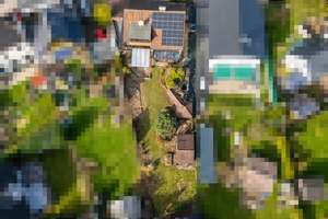 Burscheid: 
Freistehendes Einfamilienhaus mit Charme und Sonnengrundstück in begehrter Wohnlage – Die vollständige Adresse der Immobilie erhältst du vom Anbieter., 51399 Burscheid – Vorschaubild 1