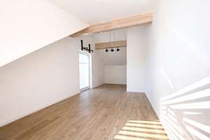 Modernes Reihenendhaus mit Photovoltaik, hochwertiger Ausstattung und sonnigem Garten in Schwandorf! – Die vollständige Adresse der Immobilie erhältst du vom Anbieter., 92421 Schwandorf – Vorschaubild 9