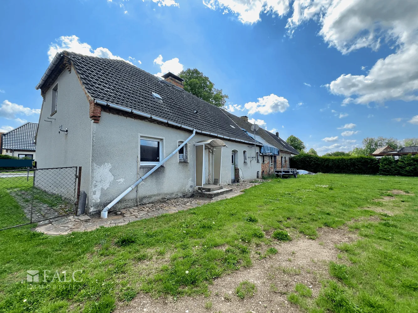***Historisches Reihenhaus mit zwei Wohneinheiten und großem Grundstück (Denkmalgeschutz)***, Nordwestmecklenburg Kreis – Bild 4