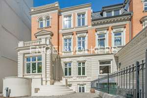 Einziehen und wohlfühlen –  historische Stadtvilla mitten in Eppendorf. – Die vollständige Adresse der Immobilie erhältst du vom Anbieter., 20249 Eppendorf, Hamburg – Vorschaubild 1