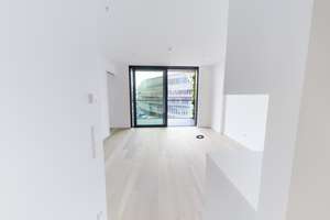 Moderne 2‑Zi.-Wohnung mit Balkon & EBK | 24/7 Concierge, Gym & Rooftop | Online-Besichtigung möglich – Europa Allee 11, 60327 Gallus, Frankfurt am Main – Vorschaubild 6