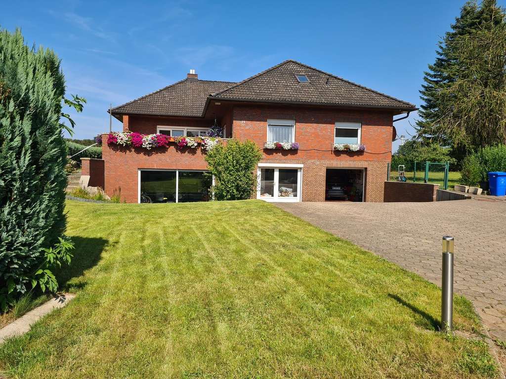 Immobilie in Sülfeld - Großzügiges Einfamilienhaus mit schönem Grundstück - Bild 0