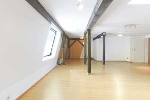 Sehr großzügiges Doppelhaus in ruhiger Seitenstraße mit Wellnessfaktor – Die vollständige Adresse der Immobilie erhältst du vom Anbieter., 28355 Oberneuland, Bremen – Vorschaubild 24