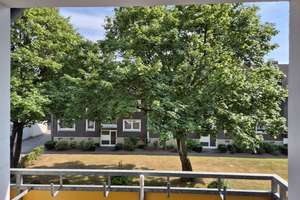 Stilvoll und helle kernsanierte 2,5-Zimmer-Wohnung mit Einbauküche in Sevinghausen – Freisenbruch 3a, 44867 Höntrop, Bochum – Vorschaubild 2