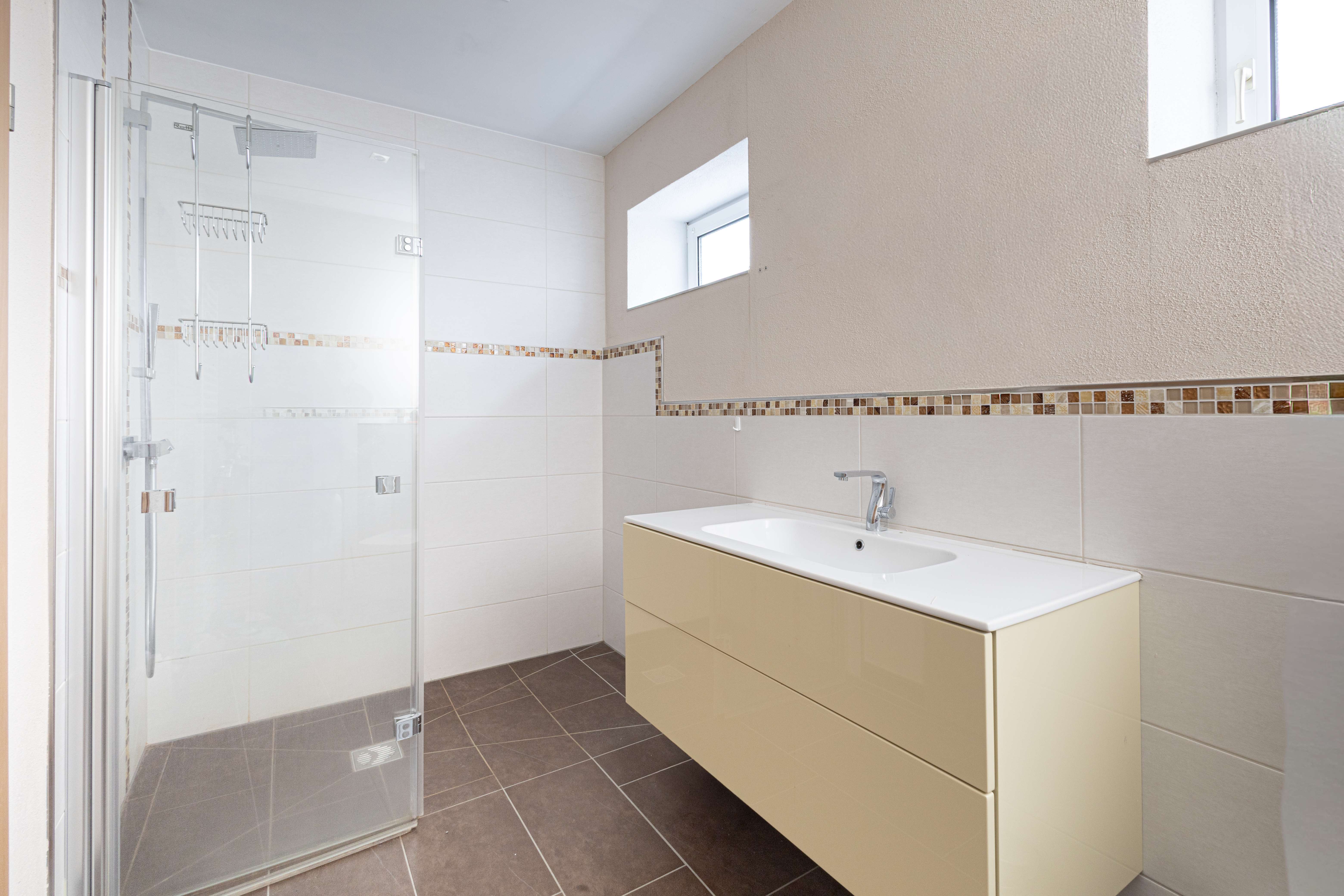 Immobilie in Landau in der Pfalz - Charmantes Familienhaus mit großem Potenzial & idyllischem Garten! - Bild 4