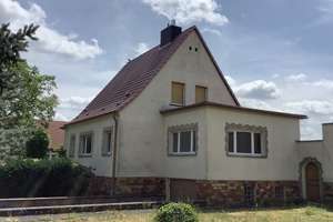 Solides Einfamilienhaus mit Entwicklungspotential – Straße der Jugend 5, 39517 Tangerhütte – Vorschaubild 1