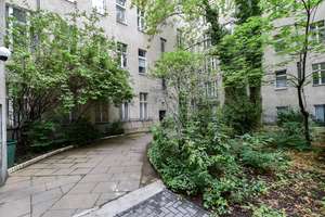RUHIGE ALTBAUPERLE: STILVOLLE 2-ZIMMER-WOHNUNG MIT BALKON IM HERZEN VON FRIEDENAU I PROVISIONSFREI – Rheinstraße 50, 12161 Friedenau, Berlin – Vorschaubild 18