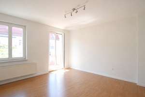 2-Zimmer-Wohnung mit sonnigem Südbalkon nahe Friedrichshain – Die vollständige Adresse der Immobilie erhältst du vom Anbieter., 10365 Lichtenberg (Ortsteil), Berlin – Vorschaubild 2