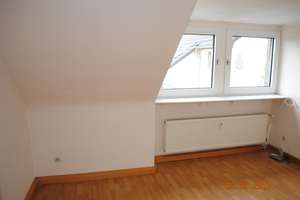 Gemütliche 3,5-R-Whg. (Arb.Zi. separat!) - 3er-WG bes. gut geeignet!!! – Schadowstraße 11, 45143 Holsterhausen, Essen – Vorschaubild 2