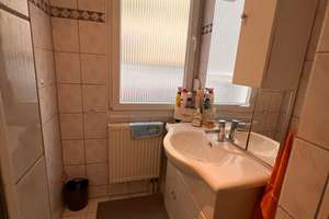 Hinterhof -  Wohn- und Geschäftshaus in Nürnberg – Viel Platz  Vielseitige Nutzungsmöglichkeiten! – Die vollständige Adresse der Immobilie erhältst du vom Anbieter., 90443 Steinbühl, Nürnberg – Vorschaubild 22