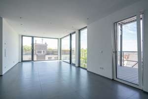 Stilvolle 4,5-Zimmer-Wohnung mit Panoramablick und Balkon über den Stuttgarter Talkessel – Die vollständige Adresse der Immobilie erhältst du vom Anbieter., 70597 Degerloch (Ortsteil), Stuttgart – Vorschaubild 2
