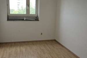 München-Hasenbergl: Helle 3-Zimmer-Wohnung mit Balkon – Die vollständige Adresse der Immobilie erhältst du vom Anbieter., 80933 Lerchenau-Ost, München – Vorschaubild 3