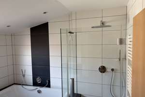 Teilmöbelierte gehobene 2-Zimmer-Wohnung in Zuffenhausen mit Dachterrasse  und Bühne – Marbacher Straße 48, 70435 Zuffenhausen-Mitte, Stuttgart – Vorschaubild 15