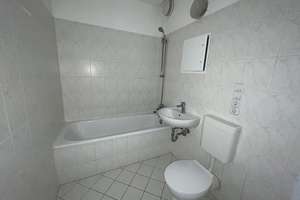 2-Zimmer-Wohnung Nähe Freizeitforum Marzahn – Raoul-Wallenberg-Straße 42, 12679 Marzahn, Berlin – Vorschaubild 6