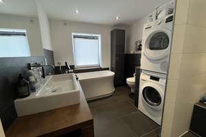 Sanierte 3-Zi.-DG-Wohnung mit Terrasse, innenstadtnah – Nolte-EBK, Glasfaser, ruhig – Hackländerstraße 22, 49074 Gartlage, Osnabrück – Vorschaubild 9
