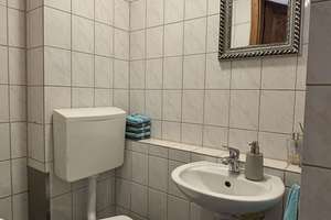 ***Doppelhaushälfte im Haus mit viel Platz, Kamin, Terrasse und großem Garten*** – Die vollständige Adresse der Immobilie erhältst du vom Anbieter., 63674 Altenstadt – Vorschaubild 8