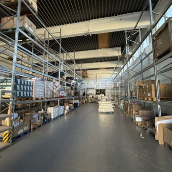 Kurzfristiger Bezug | Lagerhalle + Büro + Freifläche | ebenerdige Andienung