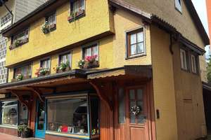 Tradition trifft Funktion – Wohn- und Geschäftshaus in zentraler Lage von Vöhrenbach! – Die vollständige Adresse der Immobilie erhältst du vom Anbieter., 78147 Vöhrenbach – Vorschaubild 3
