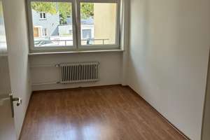 sonnige, gut geschnittene 3-Zimmer-Wohnung mit 2 Balkonen in Hadern – haderunstr 28, 81375 Neuhadern, München – Vorschaubild 3