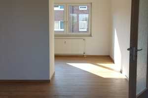 Gute Aussichten! Helle 2-Zimmer-Wohnung mit (halb-) offener Küche  in Reislingen S/W – V.-Droste-Hülshoff-Str. 33, 38446 Wolfsburg – Vorschaubild 6