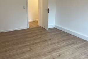 Komplett sanierte 2,5 ZKB mit Parkettböden und Wohnküche in stilvollem Altbau! – Die vollständige Adresse der Immobilie erhältst du vom Anbieter., 68169 Neckarstadt-West, Mannheim – Vorschaubild 4