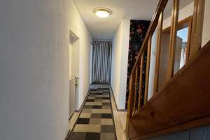 Bezugsfreies Ein- bis Zweifamilienhaus mit Entwicklungspotenzial – Die vollständige Adresse der Immobilie erhältst du vom Anbieter., 56077 Arzheim, Koblenz – Vorschaubild 4