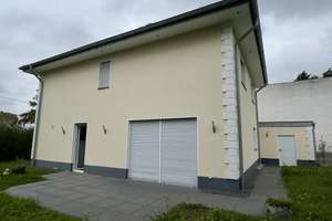 Exklusives und neuwertiges Haus mit fünf Zimmern und EBK in Euskirchen – Die vollständige Adresse der Immobilie erhältst du vom Anbieter., 53881 Euskirchen – Vorschaubild 4