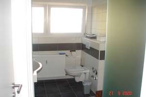 Saniertes Zweifamilienhaus in Lorsch in ruhiger Sackgasse – Die vollständige Adresse der Immobilie erhältst du vom Anbieter., 64653 Lorsch – Vorschaubild 2