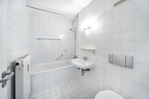 Wunderschöne, helle 1,5-Zimmer-Wohnung  – Die vollständige Adresse der Immobilie erhältst du vom Anbieter., 85049 Friedrichshofen-Hollerstauden, Ingolstadt – Vorschaubild 4