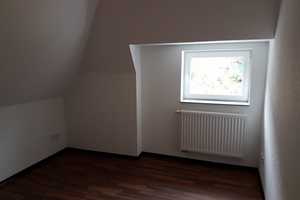 Neuwertige  3-Zimmer-Dachgeschosswohnung  in Siegen-Zentrum  – Hambergstr. 56, 57074 Siegen-Wittgenstein (Kreis) – Vorschaubild 8