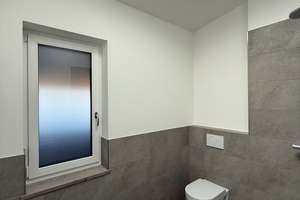 ERSTBEZUG: Exklusive 2-Zimmer Dachgeschosswohnung mit hochwertiger Einbauküche & Balkon in Mailing – Brunellenstraße 6-8, 85055 Mailing, Ingolstadt – Vorschaubild 15