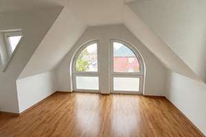 Helle 1-Zimmer-Dachgeschosswohnung mit Tiefgaragenstellplatz am Wunderburgpark – Die vollständige Adresse der Immobilie erhältst du vom Anbieter., 26135 Osternburg, Oldenburg (Oldenburg) – Vorschaubild 2