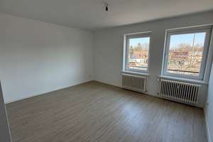 Helle 2 Zimmer-Wohnung im 2.OG. Hamburg-Lokstedt – Siemersdplatz 1a, 22529 Lokstedt, Hamburg – Vorschaubild 4