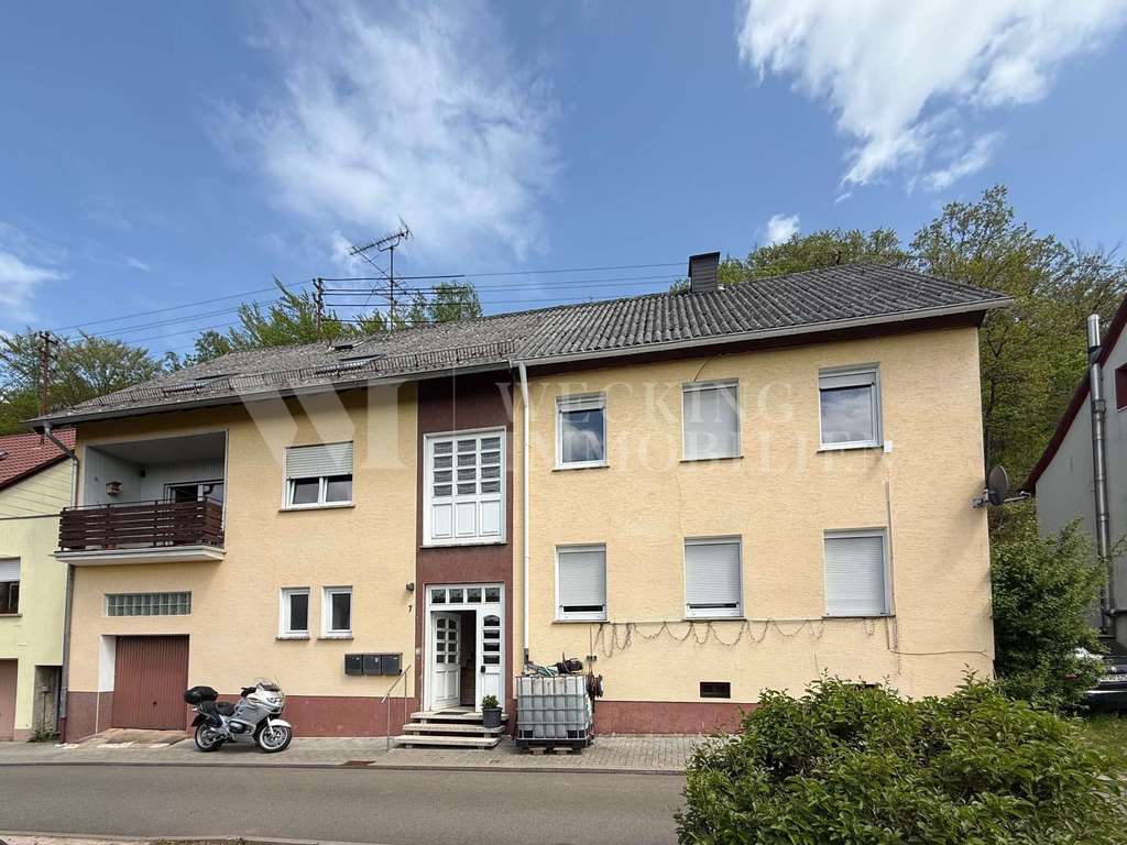 Immobilie in Nohfelden - Gepflegtes MFH mit 3 Wohneinheiten & großzügigem Grundstück –  nahe dem Bostalsee (Nohfelden) - Bild 1