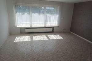 Große, helle, sehr schön geschnittene 2-Zimmer-Wohnung in Krefeld – Hülserstraße 221, 47803 Inrath/Kliedbruch, Krefeld – Vorschaubild 2