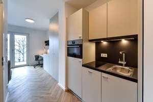 Klein, fein, einzigartig – stilvolles 1-Zimmer mit EBK & Fußbodenheizung – Henriette-Lustig-Strasse 21, 12555 Köpenick, Berlin – Vorschaubild 1