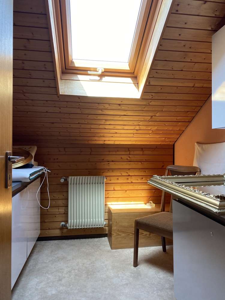 Immobilie in Rottweil - Gepflegtes Einfamilienhaus mit Einliegerwohnung in ruhiger Lage, mit Garten und Garage - Bild 18