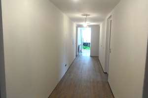Großzügige 3,5 Zimmer Wohnung (96 m²) mit Wohnküche, überdachter Terrasse & separatem Eingang – Die vollständige Adresse der Immobilie erhältst du vom Anbieter., 73262 Reichenbach an der Fils – Vorschaubild 4