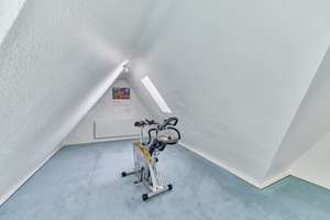 Bestlage Heidelberg-Neuenheim: 5-Zimmer-Maisonette mit Kamin, Loggia & Jugendstilcharme – Die vollständige Adresse der Immobilie erhältst du vom Anbieter., 69120 Handschuhsheim, Heidelberg – Vorschaubild 32